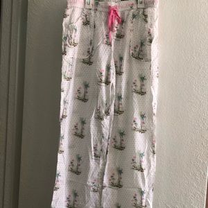 NWOT Victoria’a Secret white,pink,green pj pants size m has palm trees on them